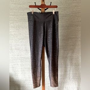 Peloton Women’s Show Up Sparkle Leggings XXL Black and Gold